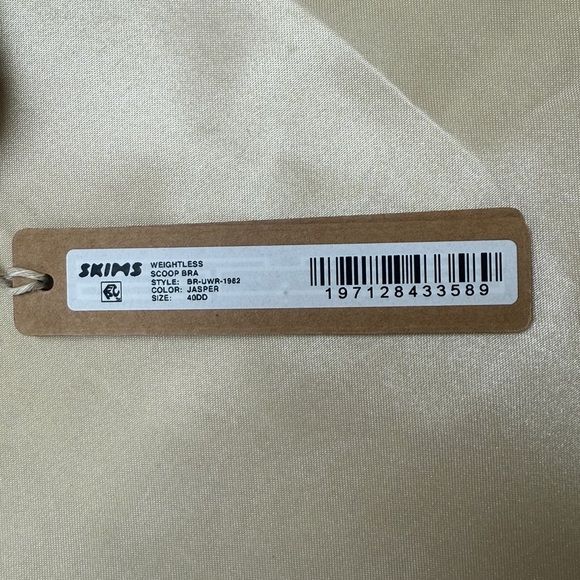 Skims Weightless Scoop Bra 40DD NWT - Picture 4 of 6